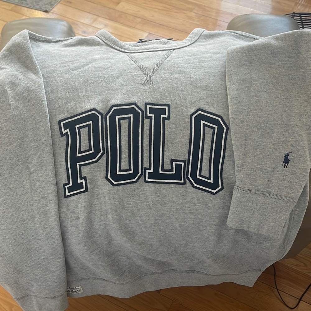 Men’s Ralph Lauren Polo Knit Sweatshirt in Gray with Polo Logo in Blue.